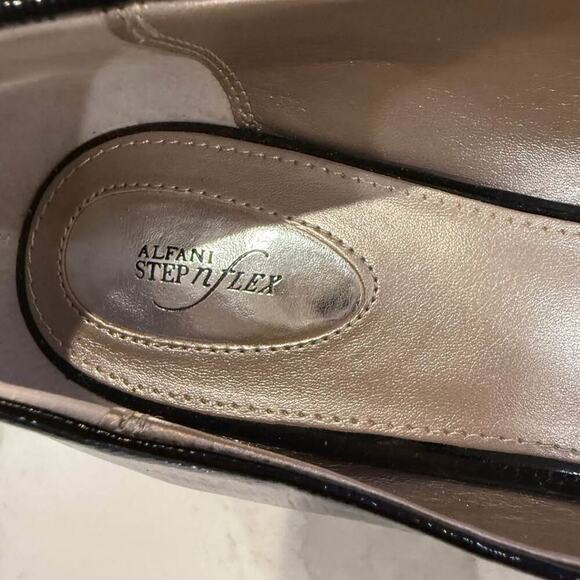 Alfani Step n Flex Peep Toe Patent Wedge Pump Heels Women's 11M Black/Gold Trim - Picture 7 of 9